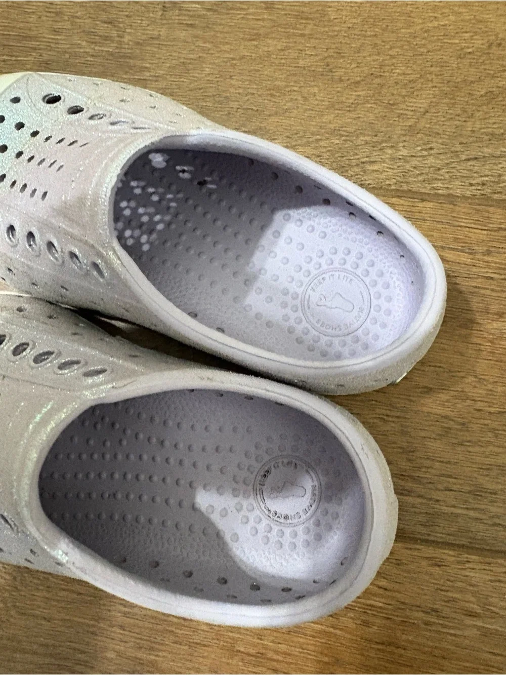Native Jefferson Bling Glitter Slip-On Sneakers C8